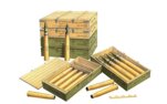 Soviet 85-mm Shells w/Ammo Boxes