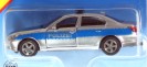 BMW 545i - samochod policyjny - srebrno-niebieski