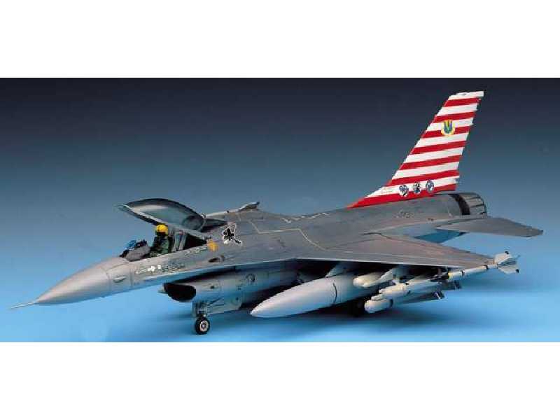 F-16A/C Fighting Falcon - zdjęcie 1 F-16A/C Fighting Falcon - zdjęcie 1