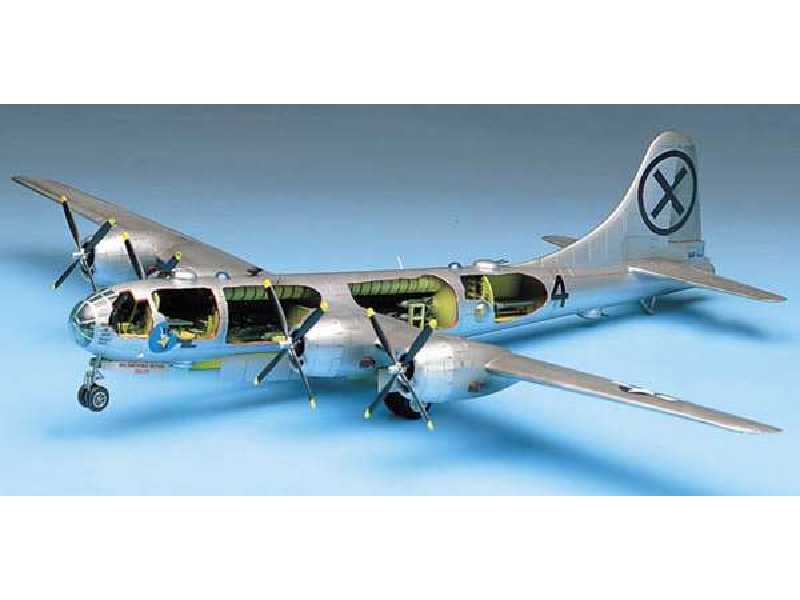 B-29A SUPERFORTRESS - zdjęcie 1 B-29A SUPERFORTRESS - zdjęcie 1