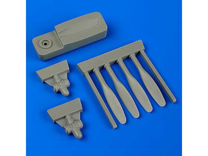 C-45 propellers w/tool - ICM - zdjęcie 1 C-45 propellers w/tool - ICM - zdjęcie 1