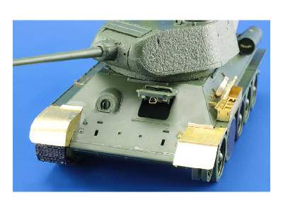 T-34/85 1/35 - Academy Minicraft - zdjęcie 6