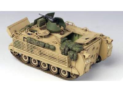 M113A3 (Irak 2003)   z wnętrzem! - zdjęcie 3