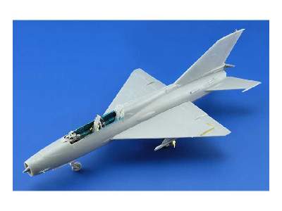 MiG-21UM 1/48 - Trumpeter - zdjęcie 2