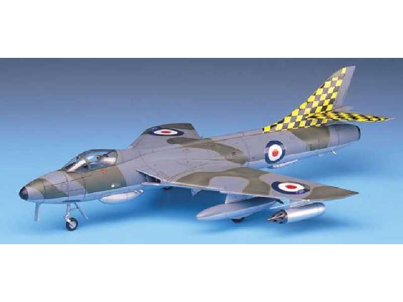HAWKER HUNTER F.6 - zdjęcie 1 HAWKER HUNTER F.6 - zdjęcie 1
