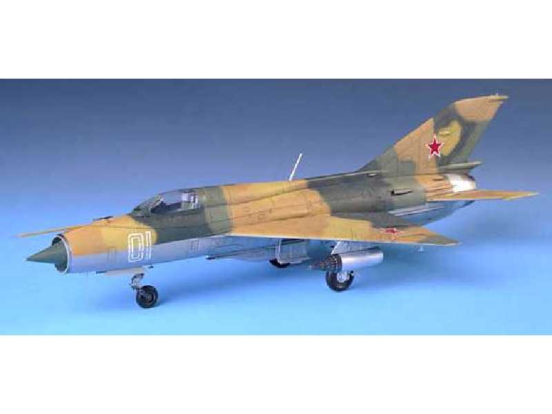 MIG-21 PF FISHBED-D - zdjęcie 1 MIG-21 PF FISHBED-D - zdjęcie 1