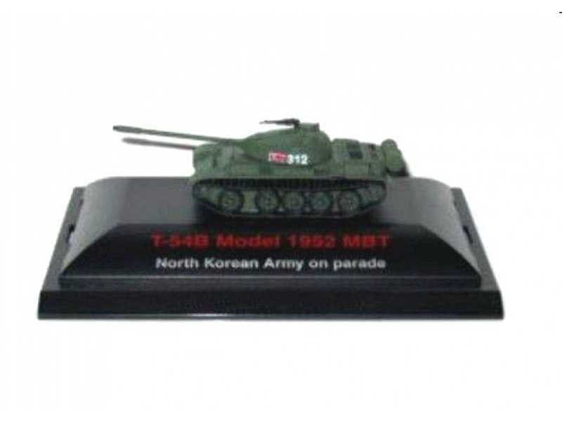 North Korean Army T-54B Model 1952 MBT - zdjęcie 1 North Korean Army T-54B Model 1952 MBT - zdjęcie 1