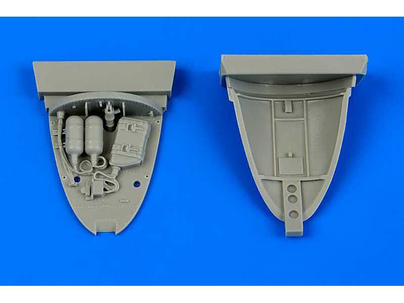 L-29 Delfin nose nitrogen bay - AMK - zdjęcie 1 L-29 Delfin nose nitrogen bay - AMK - zdjęcie 1