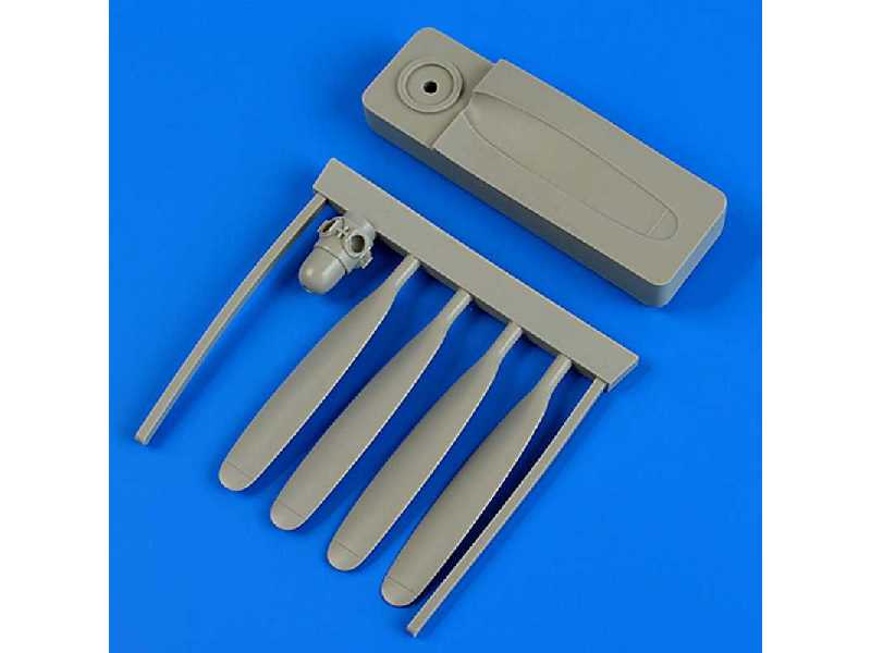 F4U-5 Corsair propeller w/tool - Hobby boss - zdjęcie 1 F4U-5 Corsair propeller w/tool - Hobby boss - zdjęcie 1