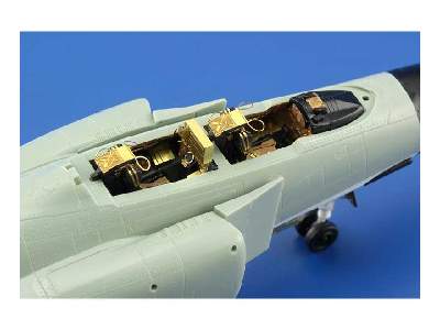 F-4J  S. A. 1/72 - Academy - zdjęcie 15