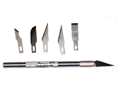 Nożyk modelarski z dodatkowymi ostrzami - zdjęcie 1