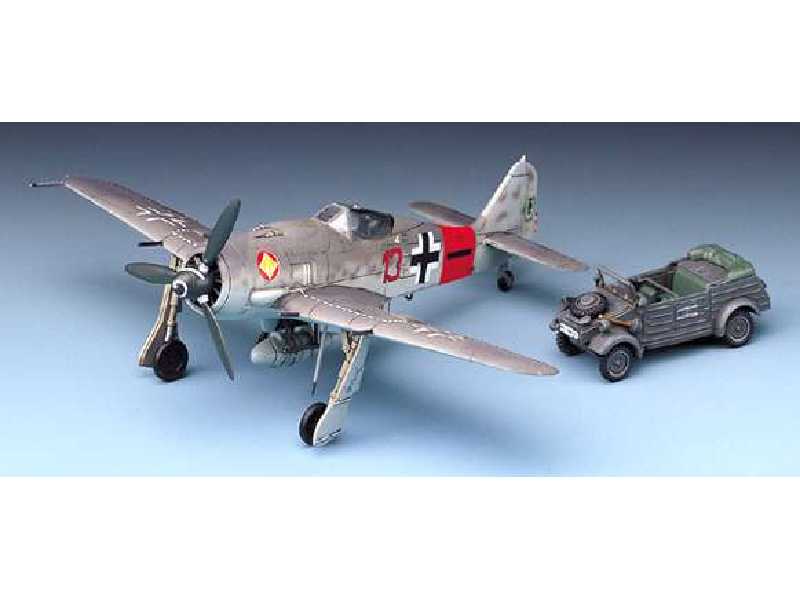 Focke-Wulf FW-190A8 HEINZ BAR - zdjęcie 1 Focke-Wulf FW-190A8 HEINZ BAR - zdjęcie 1