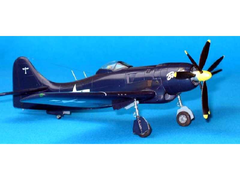 Myśliwiec Boeing XF8B-1 USN - zdjęcie 1 Myśliwiec Boeing XF8B-1 USN - zdjęcie 1