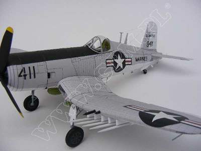 AU-1 MARINES CORSAIR -komplet model  i lasery - zdjęcie 11