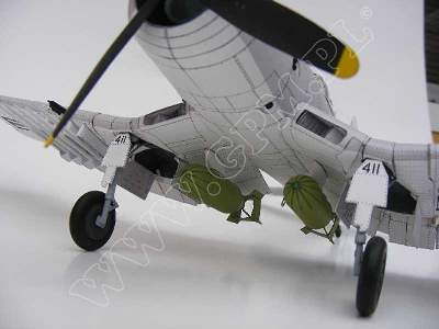 AU-1 MARINES CORSAIR -komplet model  i lasery - zdjęcie 13