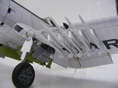 AU-1 MARINES CORSAIR -komplet model  i lasery - zdjęcie 15