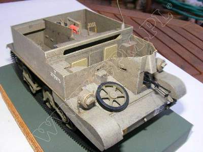UNIVERSAL CARRIER Mk.I- komplet model i laser - zdjęcie 4