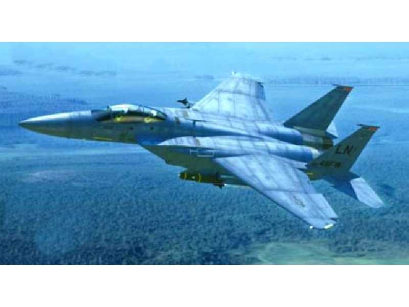 F-15E Strike Eagle - zdjęcie 1 F-15E Strike Eagle - zdjęcie 1