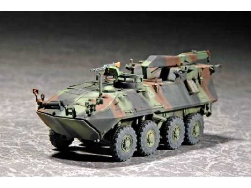 USMC Light Armored Vehicle-Recovery (LAV-R) - zdjęcie 1 USMC Light Armored Vehicle-Recovery (LAV-R) - zdjęcie 1