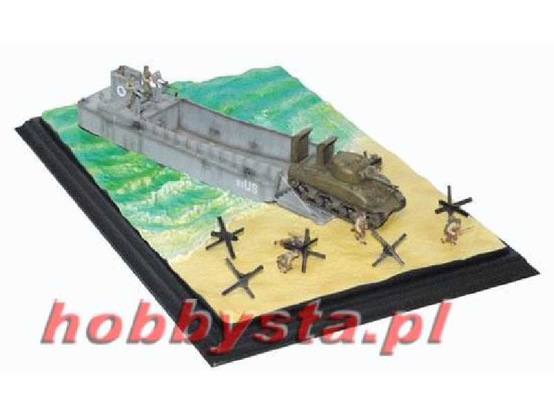 LCM(3) Landing Craft + M4A1 w/Deep Wading Kit - zdjęcie 1