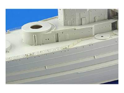 HMS Queen Elizabeth 1943 pt 1 - railing and ladders 1/350 - Trum - zdjęcie 7