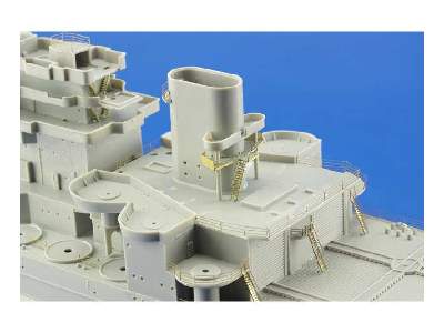 HMS Queen Elizabeth 1943 pt 1 - railing and ladders 1/350 - Trum - zdjęcie 9