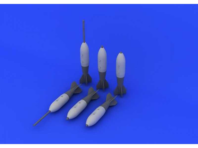 M117 bombs early 1/72 - zdjęcie 1 M117 bombs early 1/72 - zdjęcie 1