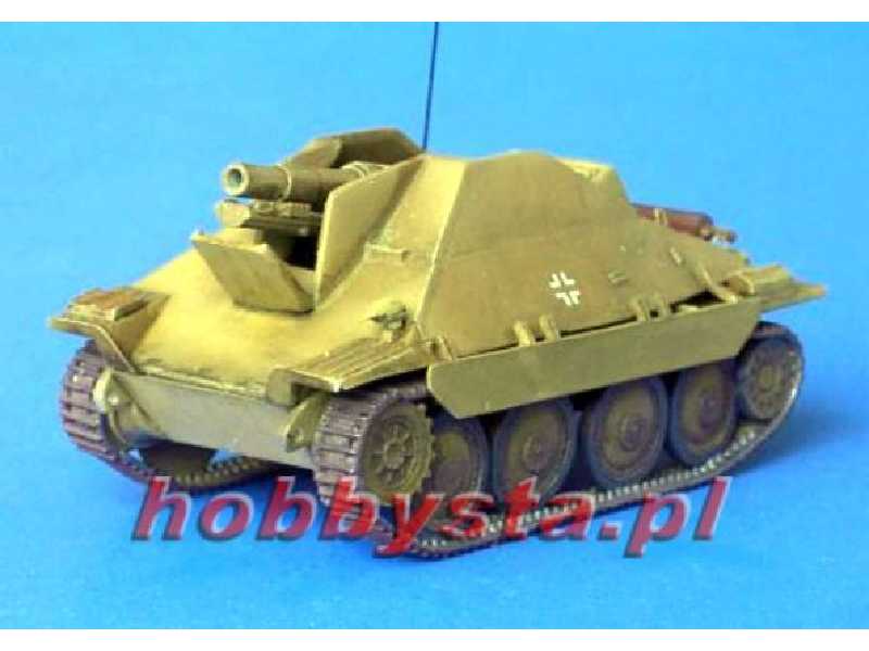 Działo samobieżne 15cm sIG 33 auf Jgd Pz 38(t) Hetzer - zdjęcie 1 Działo samobieżne 15cm sIG 33 auf Jgd Pz 38(t) Hetzer - zdjęcie 1