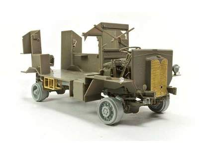 AEC Dorchester 4x4 ACV - brytyjski opancerzony wóz dowodzenia - zdjęcie 24