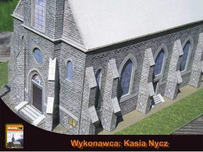 Kościół parafialny pod wezwaniem Narodzenia N.M.P. w Porąbce - zdjęcie 8