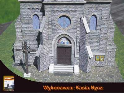 Kościół parafialny pod wezwaniem Narodzenia N.M.P. w Porąbce - zdjęcie 11