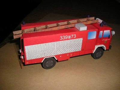 Samochód strażacki - Jelcz 008 w malowaniu OSP Porąbka - zdjęcie 2