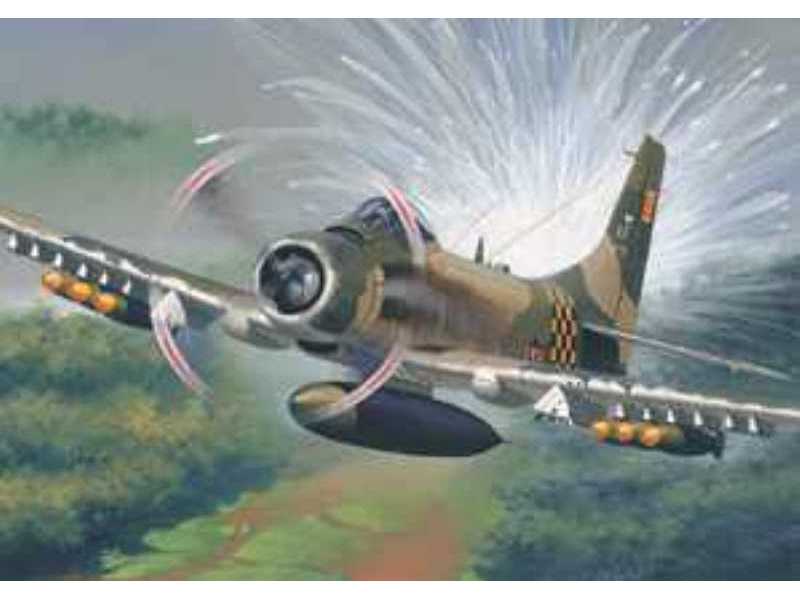 A 1J SKYRAIDER - zdjęcie 1 A 1J SKYRAIDER - zdjęcie 1