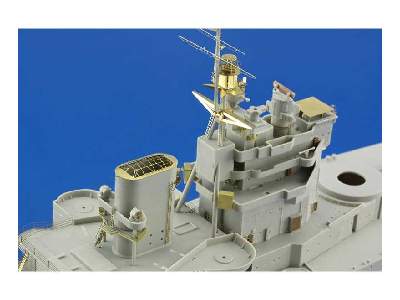 HMS Queen Elizabeth 1943 pt 3 - superstructure 1/350 - Trumpeter - zdjęcie 13