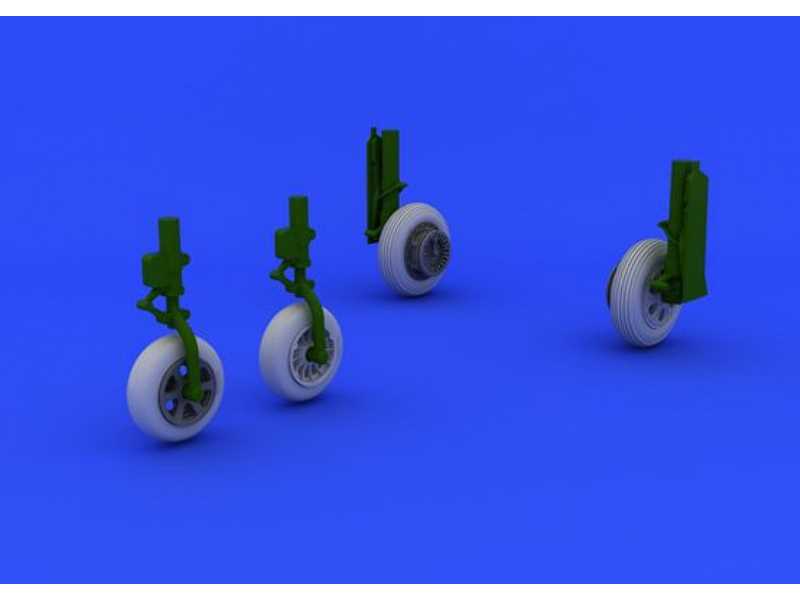F-86F wheels 1/48 - Hasegawa - zdjęcie 1 F-86F wheels 1/48 - Hasegawa - zdjęcie 1