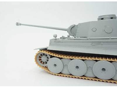 Tiger I Ausf.H2 7.5cm KwK 42 - zdjęcie 33