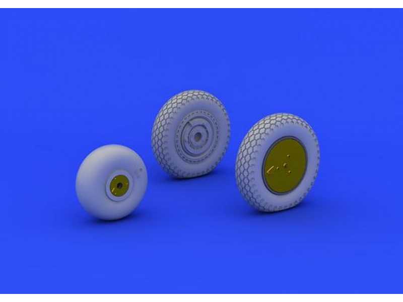 P-39 wheels early 1/48 - Eduard - zdjęcie 1 P-39 wheels early 1/48 - Eduard - zdjęcie 1