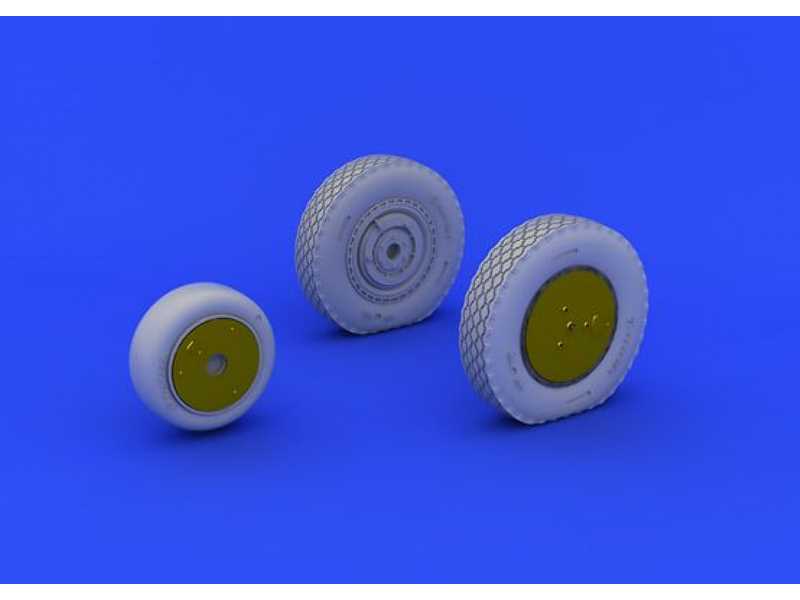 P-39 wheels late 1/48 - Eduard - zdjęcie 1 P-39 wheels late 1/48 - Eduard - zdjęcie 1