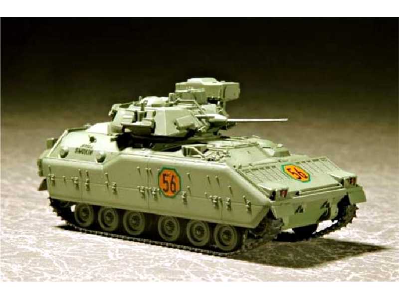 Bojowy wóz piechoty M2A0 Bradley - zdjęcie 1 Bojowy wóz piechoty M2A0 Bradley - zdjęcie 1