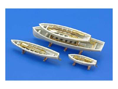 HMS Queen Elizabeth 1943 pt 4 - cranes & lifeboats 1/350 - Trump - zdjęcie 3