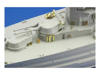 HMS Queen Elizabeth 1943 pt 5 - deck & main batteries 1/350 - Tr - zdjęcie 4