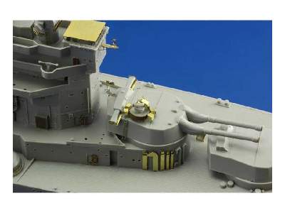 HMS Queen Elizabeth 1943 pt 5 - deck & main batteries 1/350 - Tr - zdjęcie 11