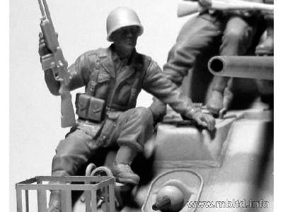 Amerykańscy spadachroniarze i brytyjscy czołgiści - Francja 1944 - zdjęcie 9