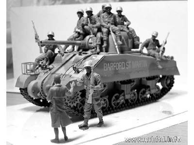 Amerykańscy spadachroniarze i brytyjscy czołgiści - Francja 1944 - zdjęcie 14