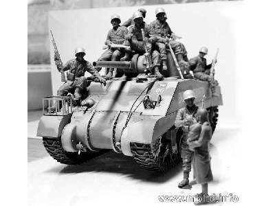 Amerykańscy spadachroniarze i brytyjscy czołgiści - Francja 1944 - zdjęcie 17