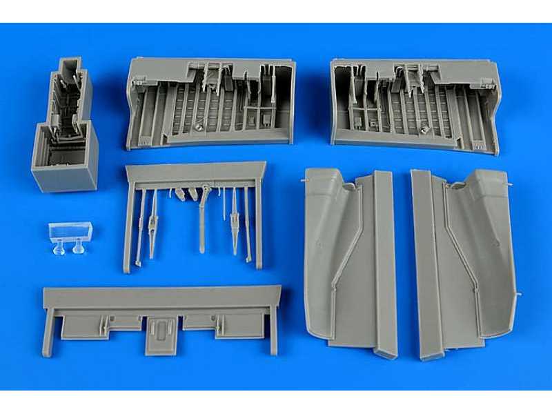 Panavia Tornado IDS wheel bay - Revell - zdjęcie 1 Panavia Tornado IDS wheel bay - Revell - zdjęcie 1