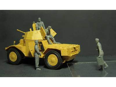 German Armoured Vehicle Crew (1941-1942) (4 figures and cat) - zdjęcie 7