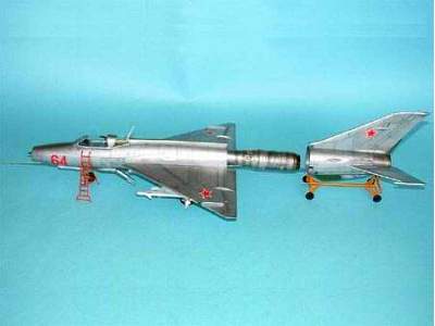 MiG-21 F-13 - zdjęcie 4