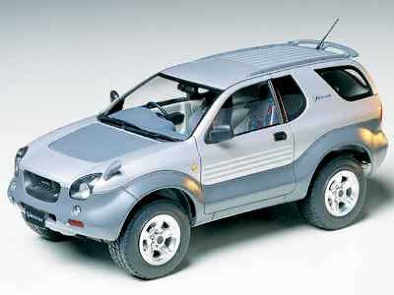 Isuzu VehiCROSS - zdjęcie 1