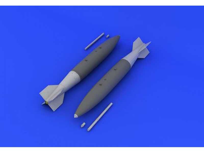 Mk.84 bombs 1/32 - zdjęcie 1 Mk.84 bombs 1/32 - zdjęcie 1